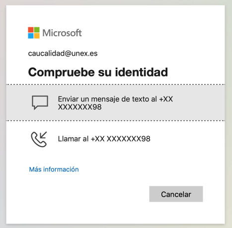 Pantalla de comprobación de identidad donde nos pide elegir entre enviar un mensaje de texto a un teléfono o una llamada de teléfono.